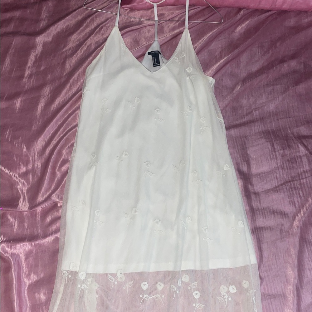 Forever 21 White Maxi Dress 🤍 - Picture 3 of 3